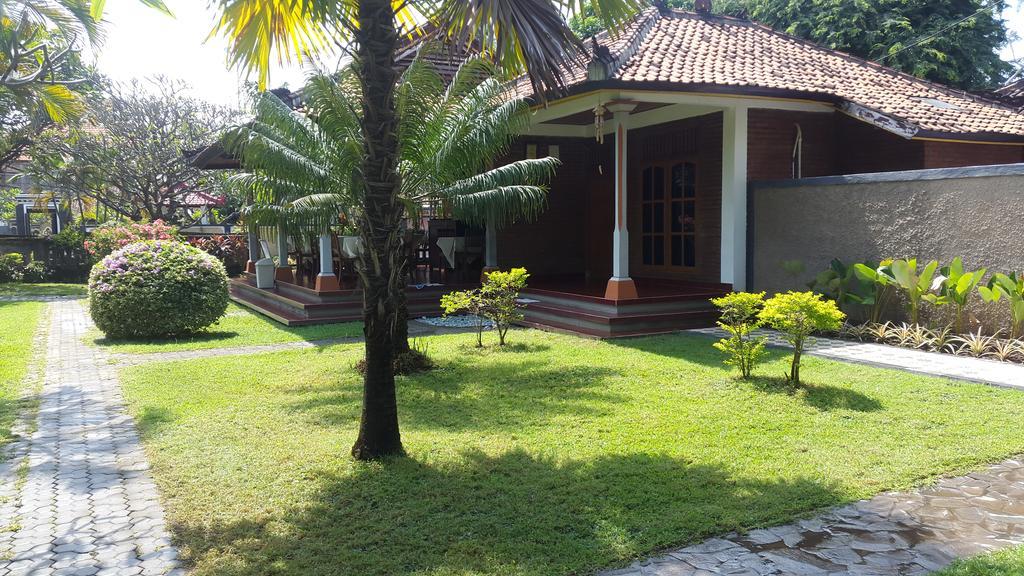 Bayumantra Bungalows Lovina Buitenkant foto